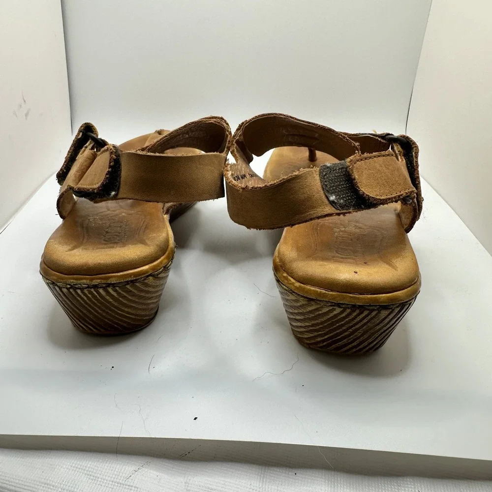 Born Womens‎ Tan Leather Woven T-Strap Wedge Thong Sandals Size 7 M/W D60516